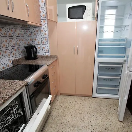Near Diagonal Mar Apartment *